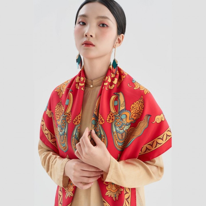 Silk scarf - Auspicious Phoenix and Propitious Clouds -95x95 cm
